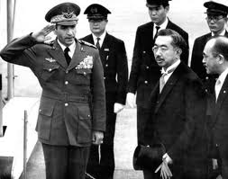 Shahanshah Va Hirohito.jpg
